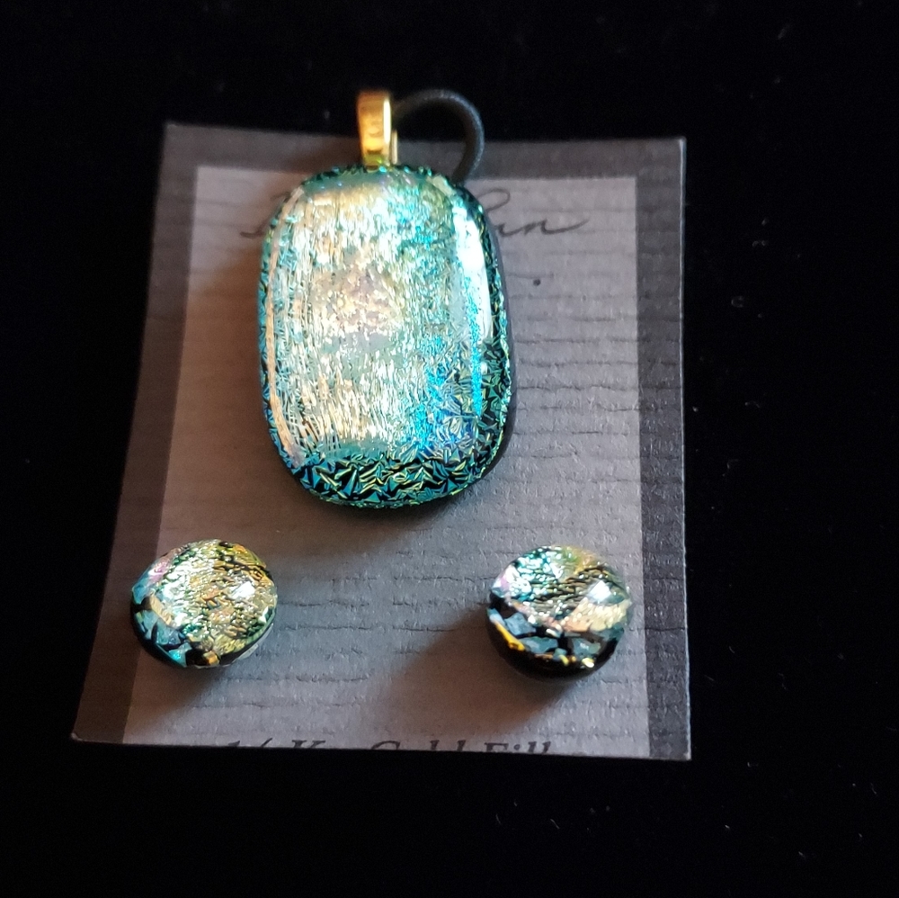 Dichroic glass DUO